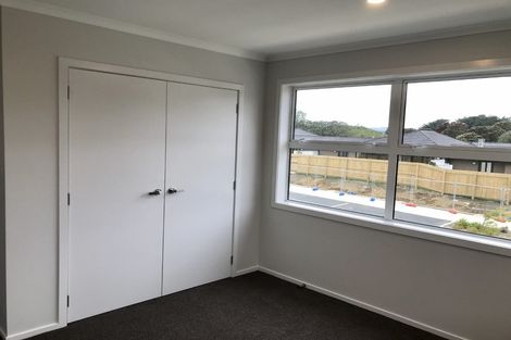 Photo of property in 24 Bluff Road, Kenepuru, Porirua, 5022