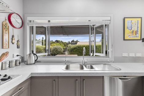 Photo of property in 28 Hindmarsh Drive, Rangatira Park, Taupo, 3330