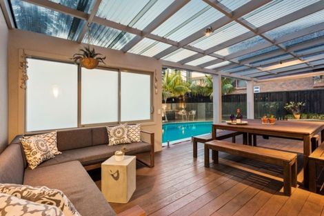 Photo of property in 1/6 Montrose Terrace, Mairangi Bay, Auckland, 0630