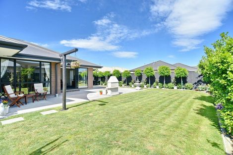 Photo of property in 16 Beech Drive, Rangiora, 7400