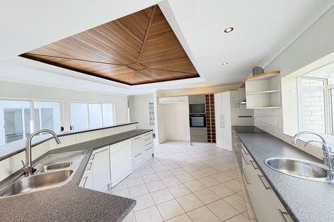 Photo of property in 154 Boord Crescent, Kumeu, 0891