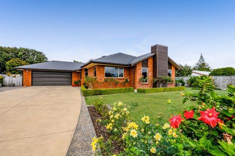 Photo of property in 7 Portland Drive, Highlands Park, New Plymouth, 4312