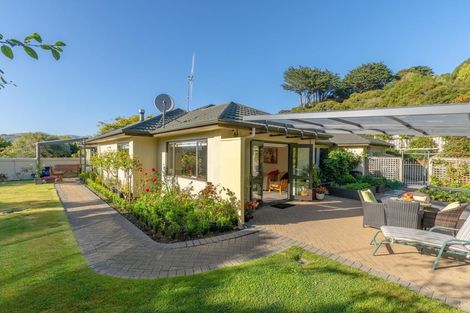 Photo of property in 4 Gybe Place, Whitby, Porirua, 5024