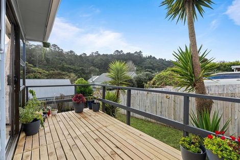 Photo of property in 2/120 Lynn Road, Bayview, Auckland, 0629