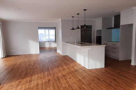 Photo of property in 13 Maui Place, Spotswood, New Plymouth, 4310