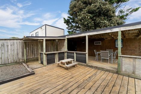 Photo of property in 81 Moana Street, Otaki Beach, Otaki, 5512