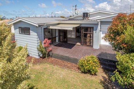 Photo of property in 2/146 Beach Road, North New Brighton, Christchurch, 8083