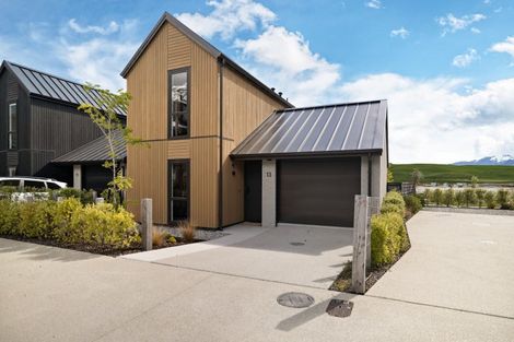 Photo of property in 13 Mcgibbon Lane, Jacks Point, 9371