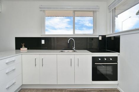 Photo of property in 1/430 Ferry Road, Woolston, Christchurch, 8023