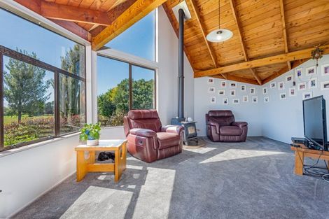 Photo of property in 24 Halls Road, Pahiatua, 4910