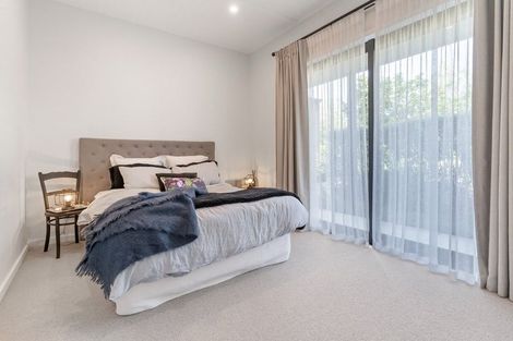 Photo of property in 7 Fairway Drive, Martinborough, 5711