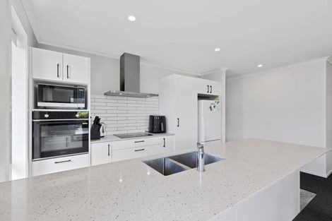 Photo of property in 7 Tangata Way, Omokoroa, 3114