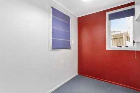 Photo of property in 5 Elgin Place, Red Beach, 0932