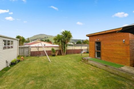 Photo of property in 2 Neil Road, Fairy Springs, Rotorua, 3015