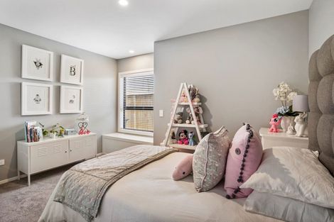 Photo of property in 53 Awatira Drive, Papamoa Beach, Papamoa, 3118