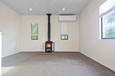 Photo of property in 1/12 Sundown Avenue, Manly, Whangaparaoa, 0930