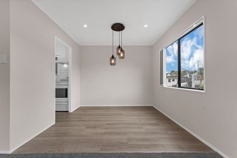 Photo of property in 2/81 Harmel Road, Glendene, Auckland, 0602