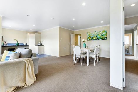 Photo of property in 14 Pooks Road, Ranui, Auckland, 0612