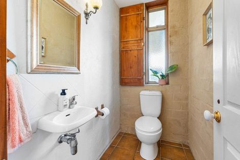 Photo of property in 1358a Whangaparaoa Road, Army Bay, Whangaparaoa, 0930