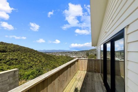Photo of property in 18 Cathie Place, Karori, Wellington, 6012