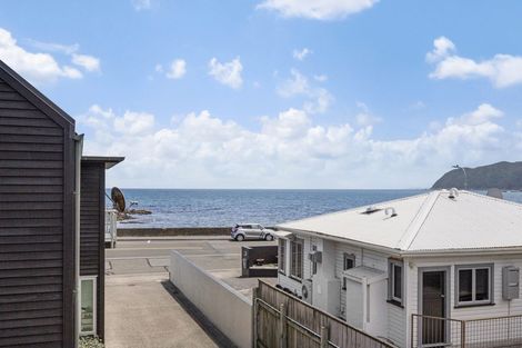 Photo of property in 6a Sunset Parade, Plimmerton, Porirua, 5026