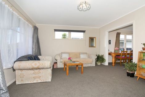 Photo of property in 4 Newcastle Street, Hokowhitu, Palmerston North, 4410
