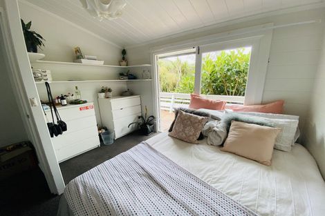 Photo of property in 32 Evans Pass Road, Sumner, Christchurch, 8081