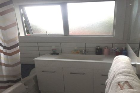 Photo of property in 2/74 Garreg Road, Bryndwr, Christchurch, 8052