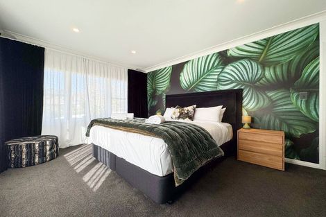 Photo of property in 36 Renata Crescent, Te Atatu Peninsula, Auckland, 0610