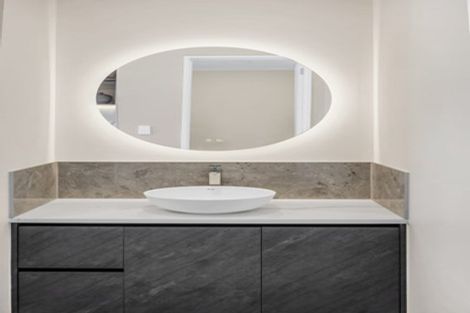 Photo of property in 24 Ballyalton Crescent, Flat Bush, 2019