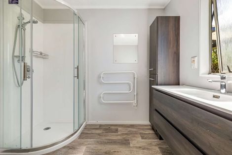 Photo of property in 10 Thebes Street, Pomare, Rotorua, 3015