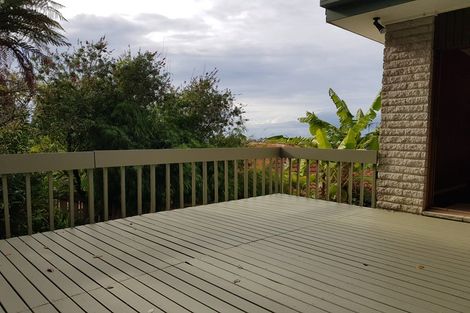 Photo of property in 13 Malters Place, Browns Bay, Auckland, 0630