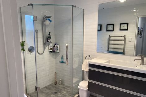 Photo of property in 39 Emlyn Place, Torbay, Auckland, 0630