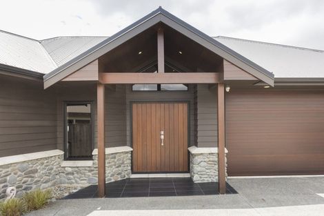 Photo of property in 6 Manhattan Court, Kelvin Grove, Palmerston North, 4414