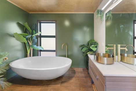 Photo of property in 12 Woodford Lane, Stoke, Nelson, 7011