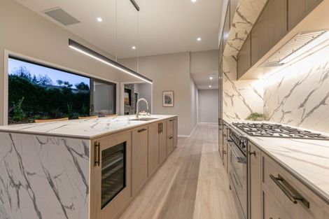 Photo of property in 9 Kamana Rise, Wanaka, 9382