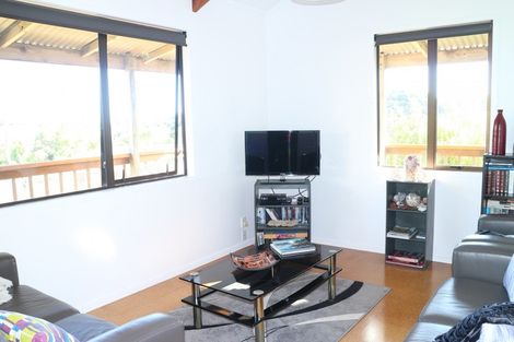 Photo of property in 5 Cable Bay Block Road, Cable Bay, 0420