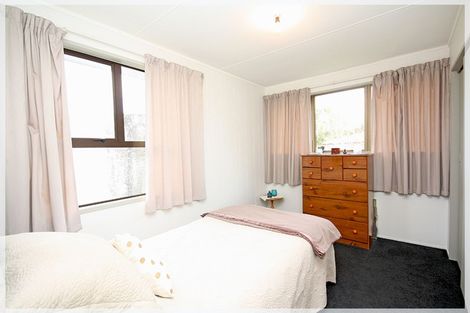 Photo of property in 7 Punga Street, Tangimoana, 4822