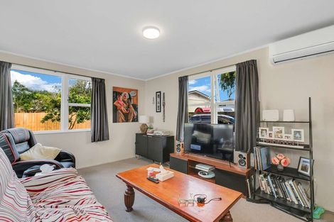 Photo of property in 45 Mcdivitt Street, Manurewa, Auckland, 2102