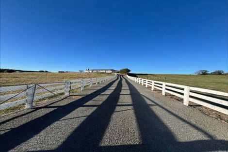 Photo of property in 133 Muhunoa Road East, Ohau, Levin, 5570