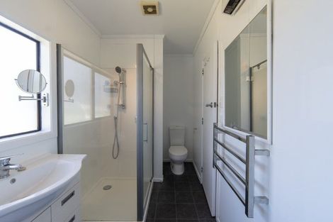 Photo of property in 14 Cotton Street, St Andrews, Hamilton, 3200