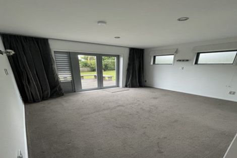 Photo of property in 11a Rahopara Street, Castor Bay, Auckland, 0620