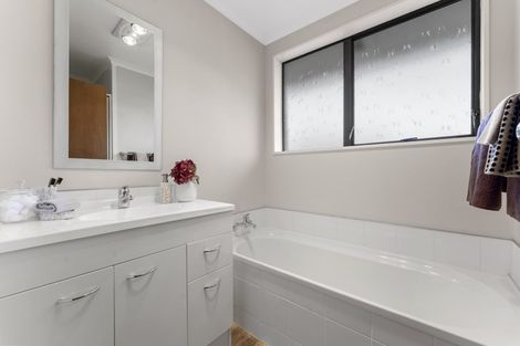 Photo of property in 73a Stanley Avenue, Palmerston North, 4414