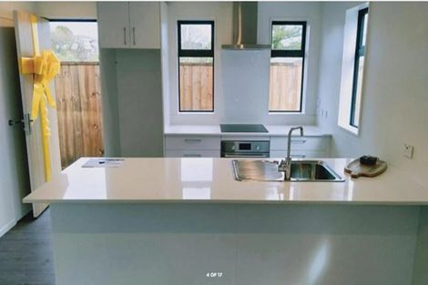 Photo of property in 4b Wattle Road, Sunnyvale, Auckland, 0612