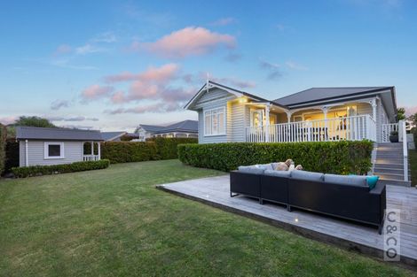 Photo of property in 39 Albert Street, Riverhead, 0820