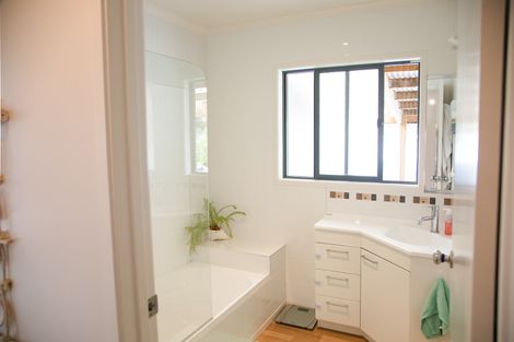 Photo of property in 27 Hacche Road, Outer Kaiti, Gisborne, 4010