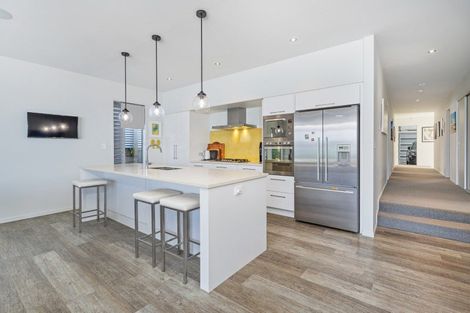 Photo of property in 11 Puriri Place, Whitianga, 3510