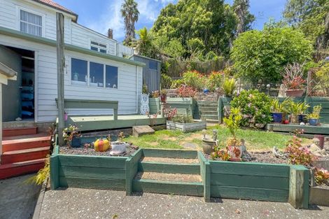 Photo of property in 102 Karaka Road, Thames, 3500