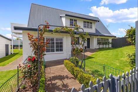 Photo of property in 1 Matua Road, Matua, Tauranga, 3110
