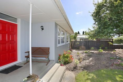 Photo of property in 4 Newcastle Street, Hokowhitu, Palmerston North, 4410